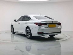 Lexus ES 200 Edition - ფოტო 6
