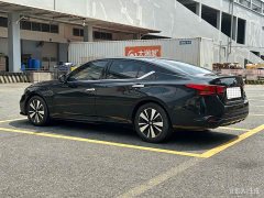 Nissan Teana 2.0L XL Edition - ფოტო 17