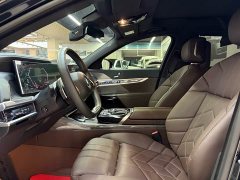BMW 7 740Li Deluxe Version Luxury - ფოტო 15