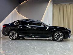 BMW 7 740Li Deluxe Version Luxury - ფოტო 4