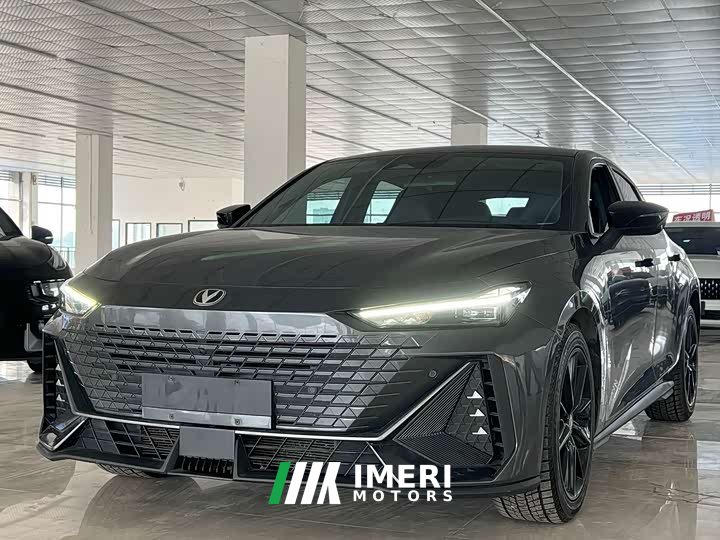 Changan UNI-V 1.5T Premium Version - ავტომობილი ჩინეთიდან