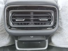 Geely Emgrand GS 1.5TD Edition - ფოტო 13