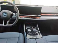 BMW i5 eDrive 40L M - ფოტო 6