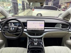 Denza D9 DM-i 1050 Deluxe Version - ფოტო 9