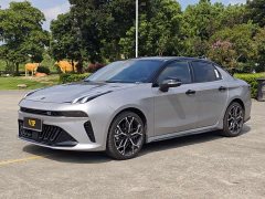 Lynk & Co 03 2.0TD Edition - ფოტო 1