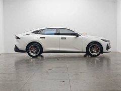 Changan UNI-V 1.5T Premium Version - ფოტო 11