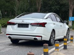 Nissan Teana 2.0L XL-TLS Edition - ფოტო 4