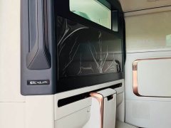 Lexus LM 500h Edition - ფოტო 4