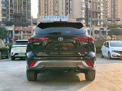 Toyota Highlander 2.5L AWD Edition 7 - ფოტო 10