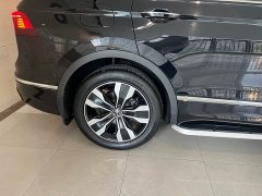 Volkswagen L 330TSI 2WDR-Line Edition - ფოტო 18