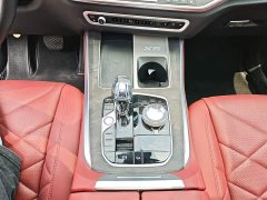 BMW X5 xDrive 30Li Deluxe VersionM - ფოტო 16