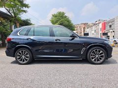 BMW X5 xDrive 30Li Deluxe VersionM - ფოტო 4