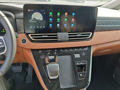 FAW HQ9 PHEV 2.0T AWDBusiness Edition - ფოტო 13