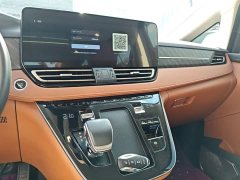 FAW HQ9 PHEV 2.0T AWDBusiness Edition - ფოტო 13