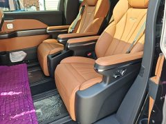FAW HQ9 PHEV 2.0T AWDBusiness Edition - ფოტო 17