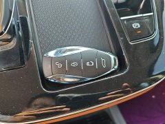 FAW HQ9 PHEV 2.0T AWDBusiness Edition - ფოტო 9