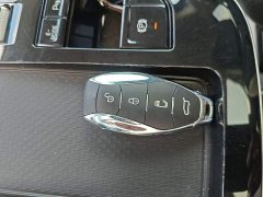FAW HQ9 PHEV 2.0T AWDBusiness Edition - ფოტო 9
