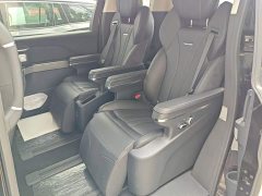 FAW HQ9 PHEV 2.0T AWDBusiness Edition - ფოტო 17