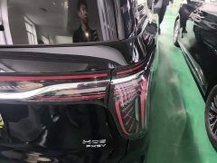 FAW HQ9 PHEV 2.0T AWDBusiness Edition - ფოტო 8