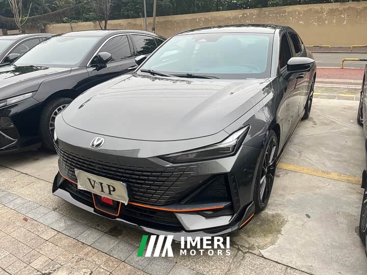 Changan UNI-V 1.5T Edition - ავტომობილი ჩინეთიდან