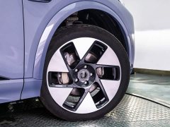 Audi Q6L e-tron Edition - ფოტო 6