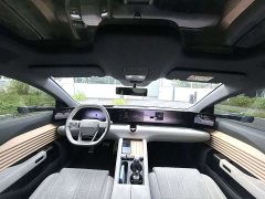 Audi E5 Sportback Flagshipquattro Version - ფოტო 8