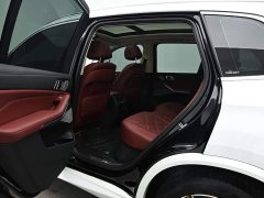 BMW X5 xDrive 30Li Deluxe VersionM - ფოტო 13