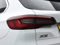 BMW X5 xDrive 30Li Deluxe VersionM - ფოტო 7