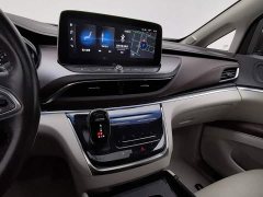 Buick GL8 652T Luxury Version - ფოტო 12