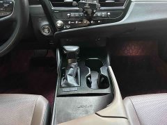 Lexus ES 200 Edition - ფოტო 11
