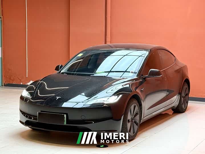 Tesla Model 3 Edition