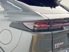 Changan UNI-K iDD 130km 1.5T Premium Version - ფოტო 10