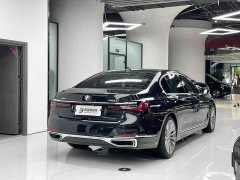 BMW 7 740Li Version M - ფოტო 10