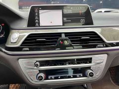 BMW 7 740Li Version M - ფოტო 13