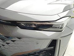 Changan UNI-V 1.5T Premium Version - ფოტო 5