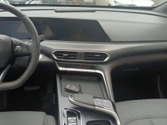 Changan UNI-T 1.5T Premium Version - ფოტო 13