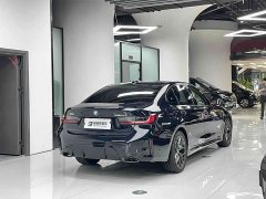 BMW 3 330Li M - ფოტო 12