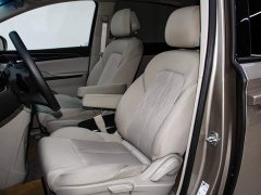 Buick GL8 ES Version - ფოტო 15