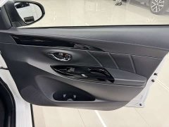 Toyota Yaris L Zhixuan X 1.5L CVT Luxury Plus - ფოტო 6