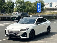 Changan UNI-V 2022 1.5T Deluxe - ფოტო 1
