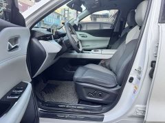 Changan UNI-Z 2025 1.5T Premium Edition - ფოტო 7