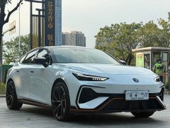 Changan UNI-V Third Generation 2.0T Dynamic Engine Edition - ფოტო 3