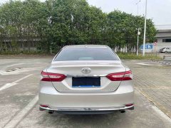 Toyota Camry 2.0G Luxury Edition - ფოტო 13
