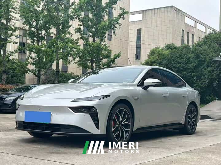 Toyota eπ007 Pure Electric 565 AWD Max Pilot Edition - ავტომობილი ჩინეთიდან