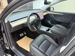 Tesla Model Y Standard Range RWD - ფოტო 8