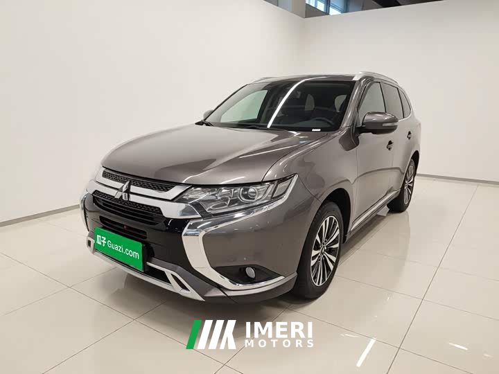 Mitsubishi Outlander 2.0L 2WD Comfort Edition 7-Seater - ავტომობილი ჩინეთიდან