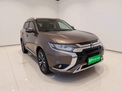 Mitsubishi Outlander 2.0L 2WD Comfort Edition 7-Seater - ფოტო 3