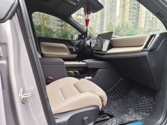 Volvo XC70 Plug-in Hybrid 2026 AWD Extended Range Plus - ფოტო 10