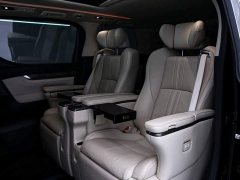 Toyota Vellfire Crown Twin Engine 2.5L HV Premium Edition - ფოტო 18