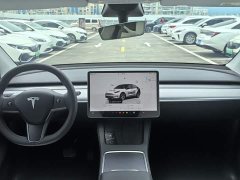 Tesla Model Y Rear-Wheel Drive - ფოტო 5